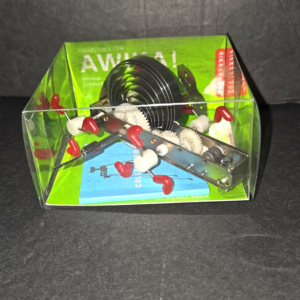 c VINTAGE NEW KIRKKERLAND AWIKA! WINDUP CREATURE TOY BY CHICO BICALHO IN BOX